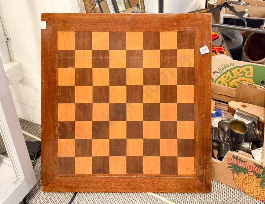 Vintage Chess Set & Board Image 1++