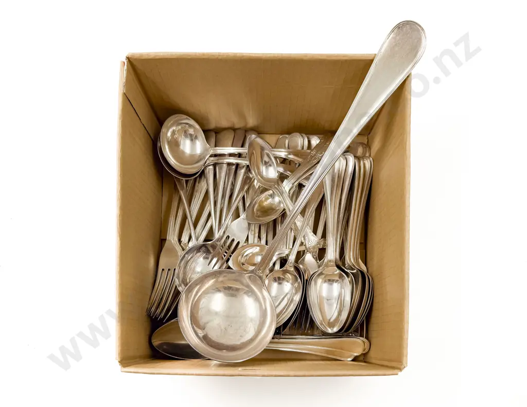 Small Quantity of Assorted S/P Cutlery Image 1++