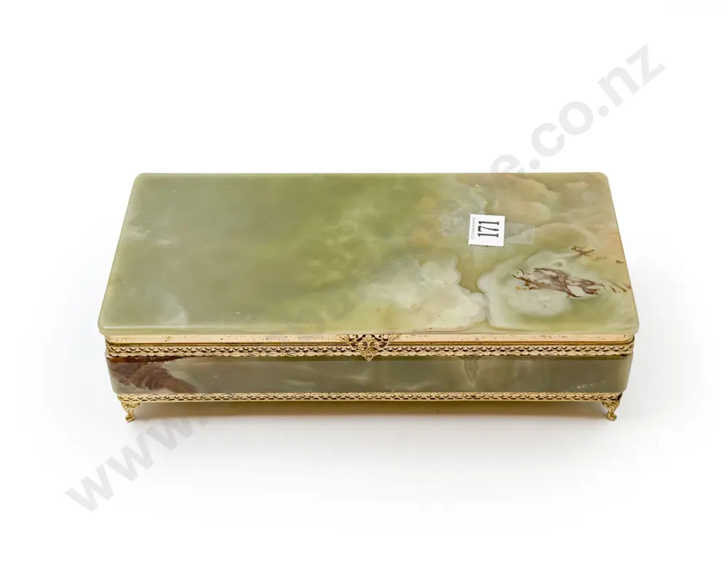 Vintage Onyx & Gilt Jewellery Box Image 1++