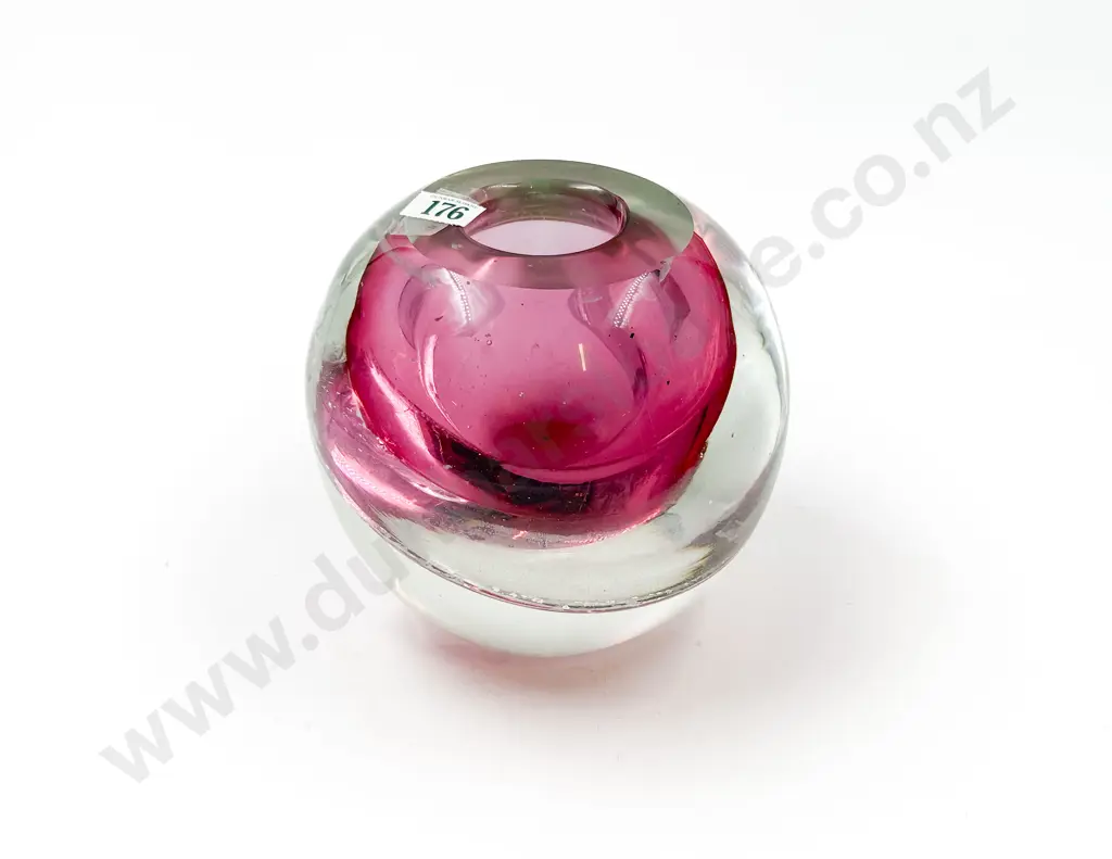 Large Heavy Murano Vase (A/F) Image 1++
