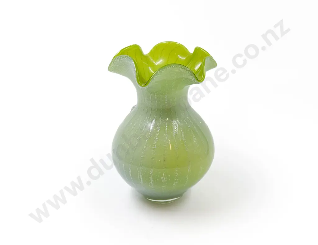 Art Glass Vase Image 1++
