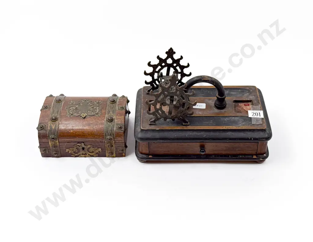 Vintage Desk Stand together with Trinket Box & Trivet Image 1++
