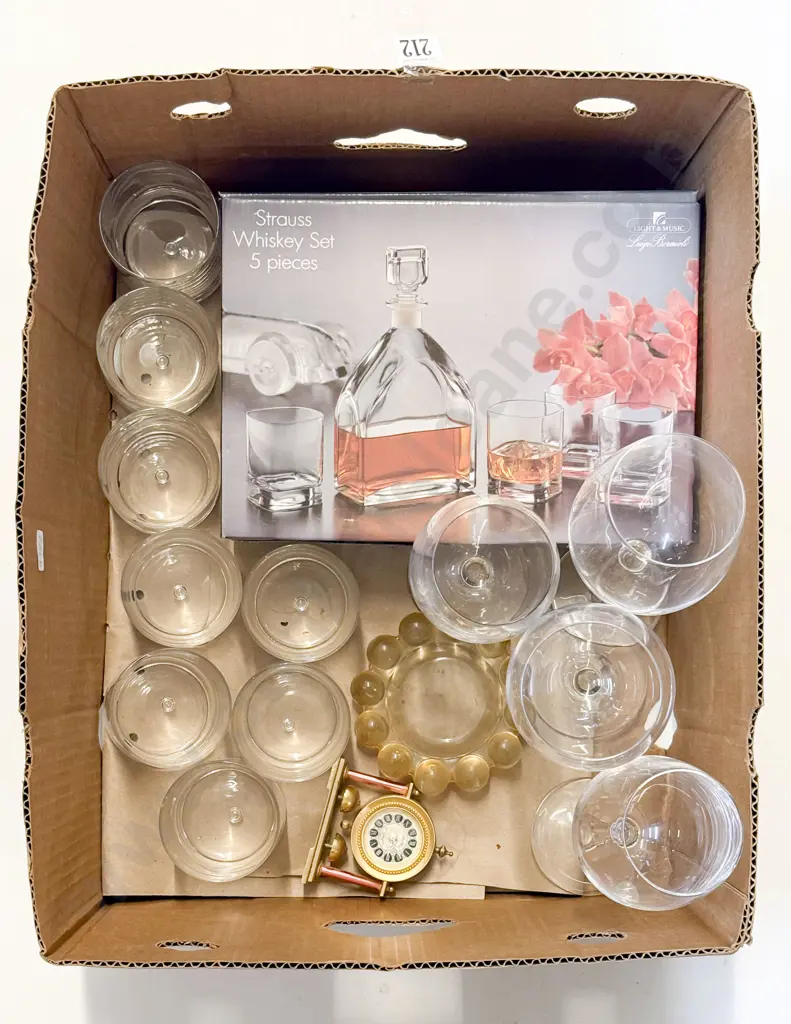 Boxed Strauss Five Piece Whisky Set & Assorted Glass Ware Image 1++