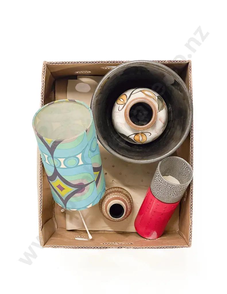 Quantity of Assorted Vases etc Image 1++