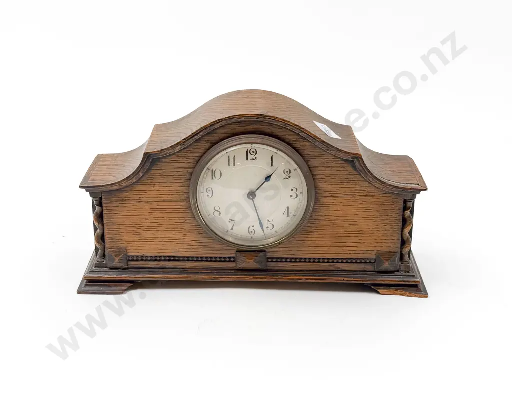 Small Oak Mantel Clock Image 1++
