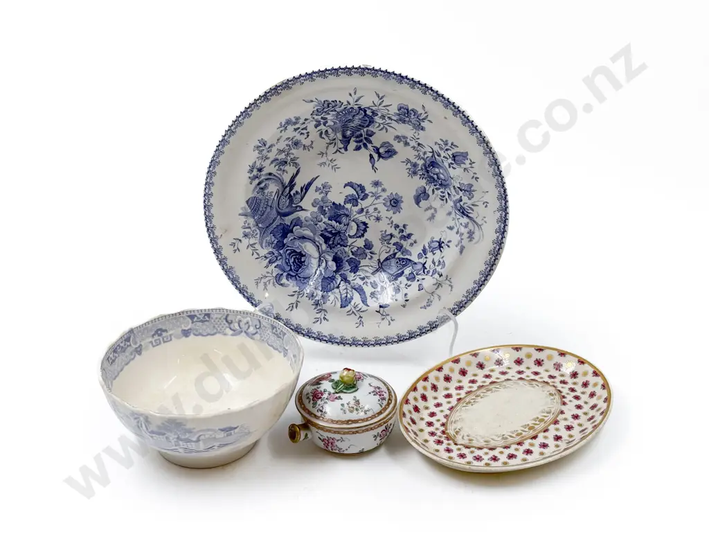 Small Quantity of Assorted Victorian China Image 1++