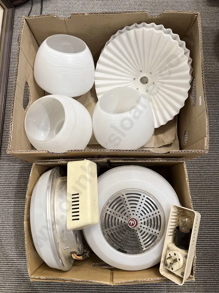 Two Boxes of Assorted Vintage Light Fittings Image 1++
