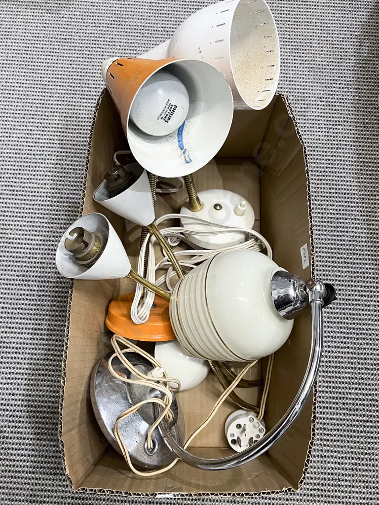 Four Vintage Wall Mounting Light Fittings Image 1++