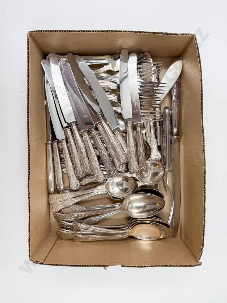 Box of Assorted S/P Cutlery Image 1++