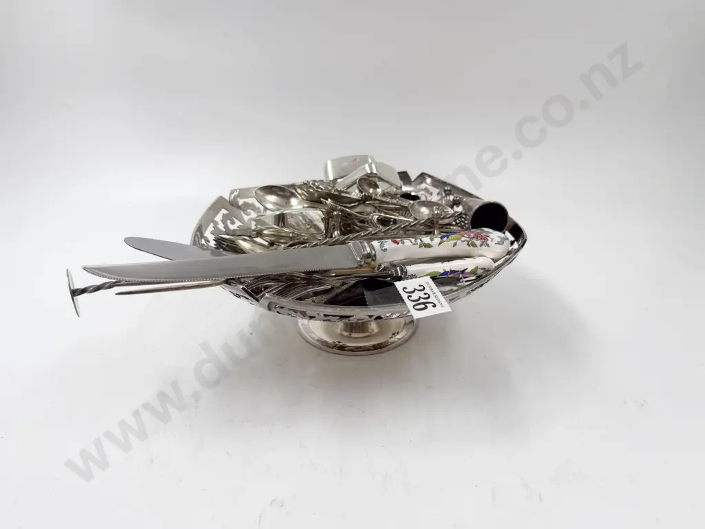 Mixed Lot of S/P Spoons etc Image 1++