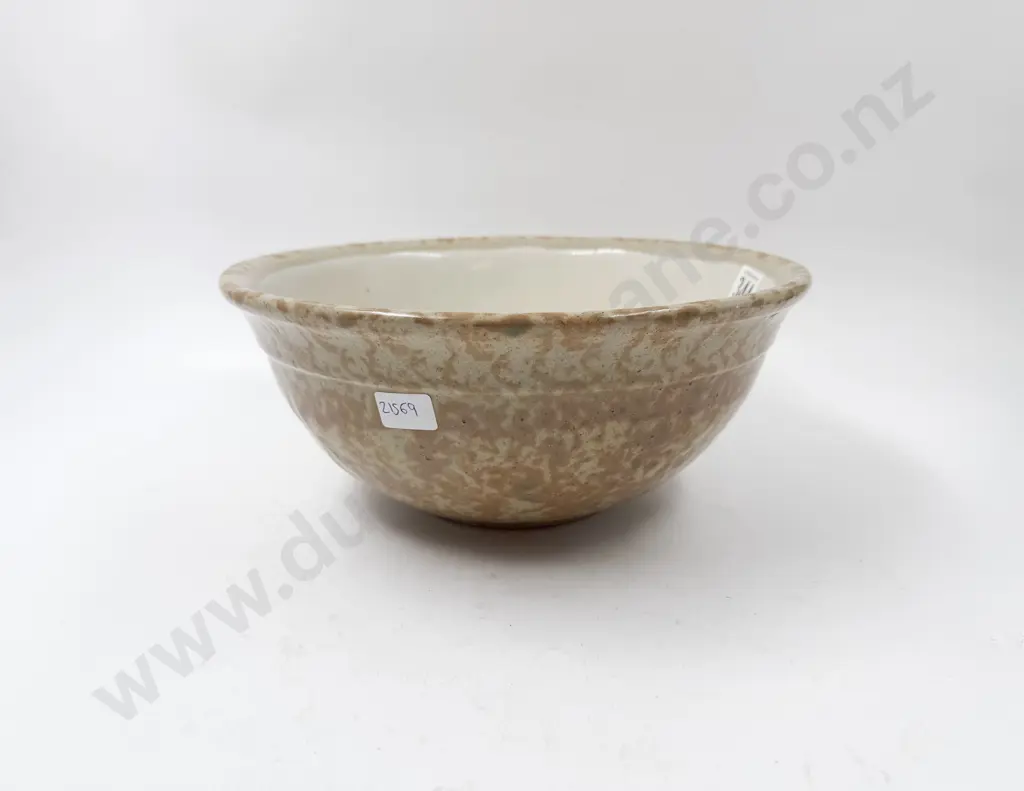 Timaru Potteries Mixing Bowl Image 1++