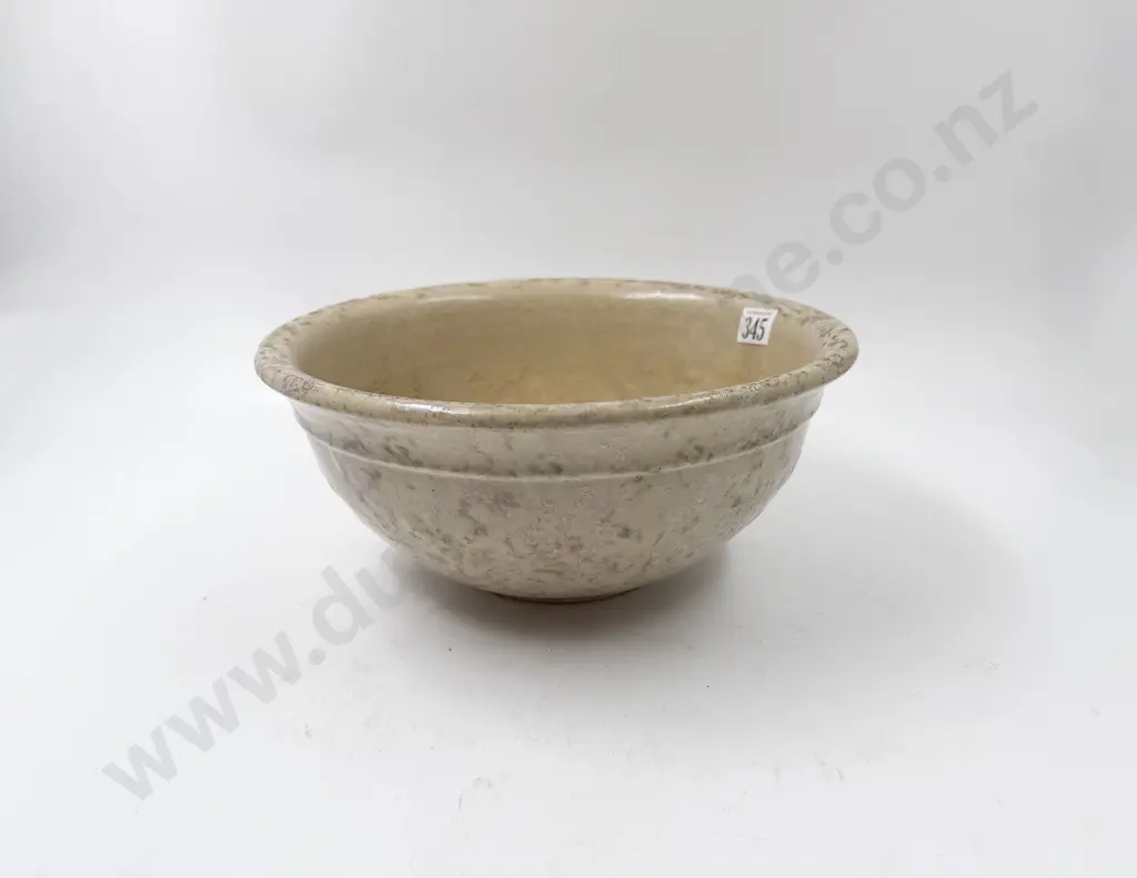 Timaru Potteries Mixing Bowl Image 1++