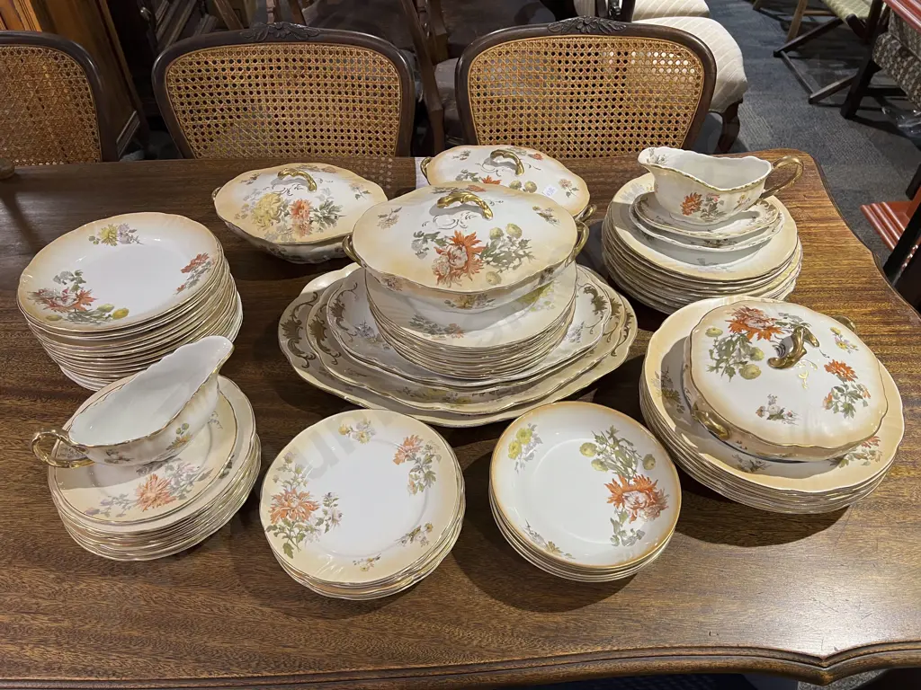 Limoges Floral Decorated Part Dinnerset Image 1++