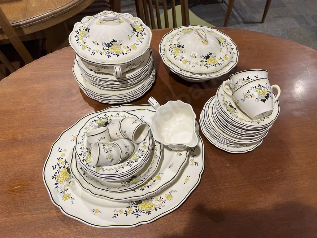 RD "Como" Pattern Part Dinnerset Image 1++