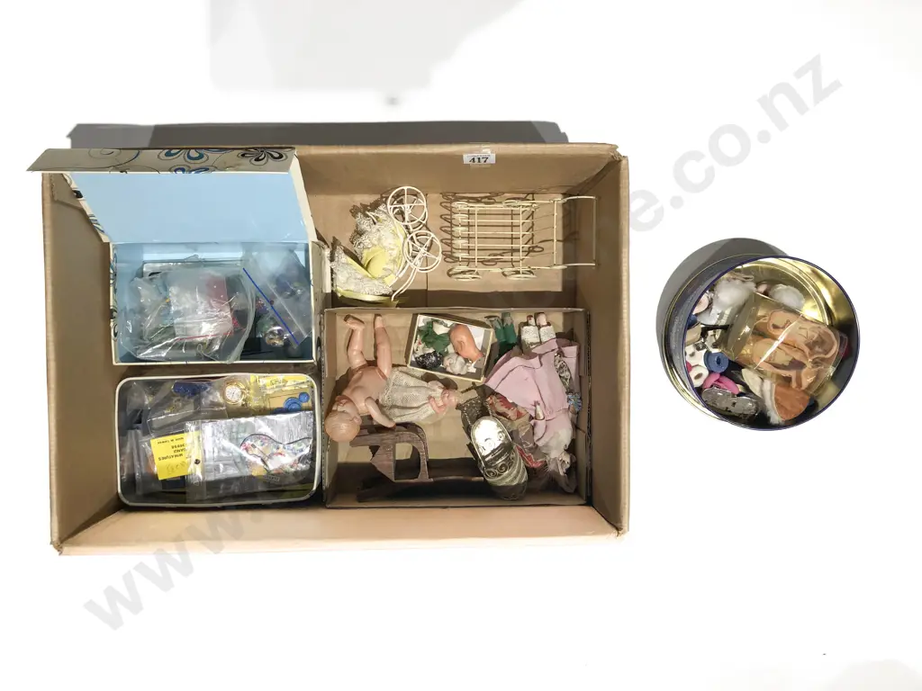 Assorted Dolls House Gear Beads Shoes & Assorted Image 1++