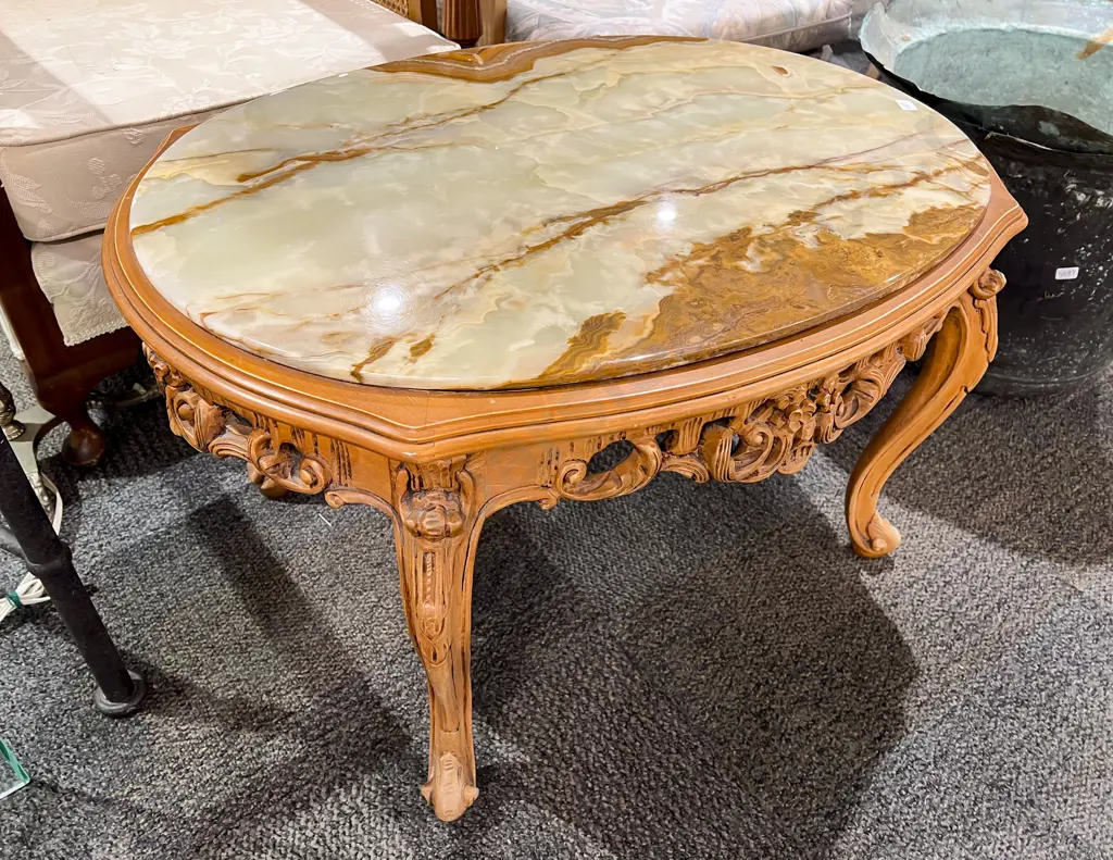 Oval Onyx Topped Coffee Table Image 1++