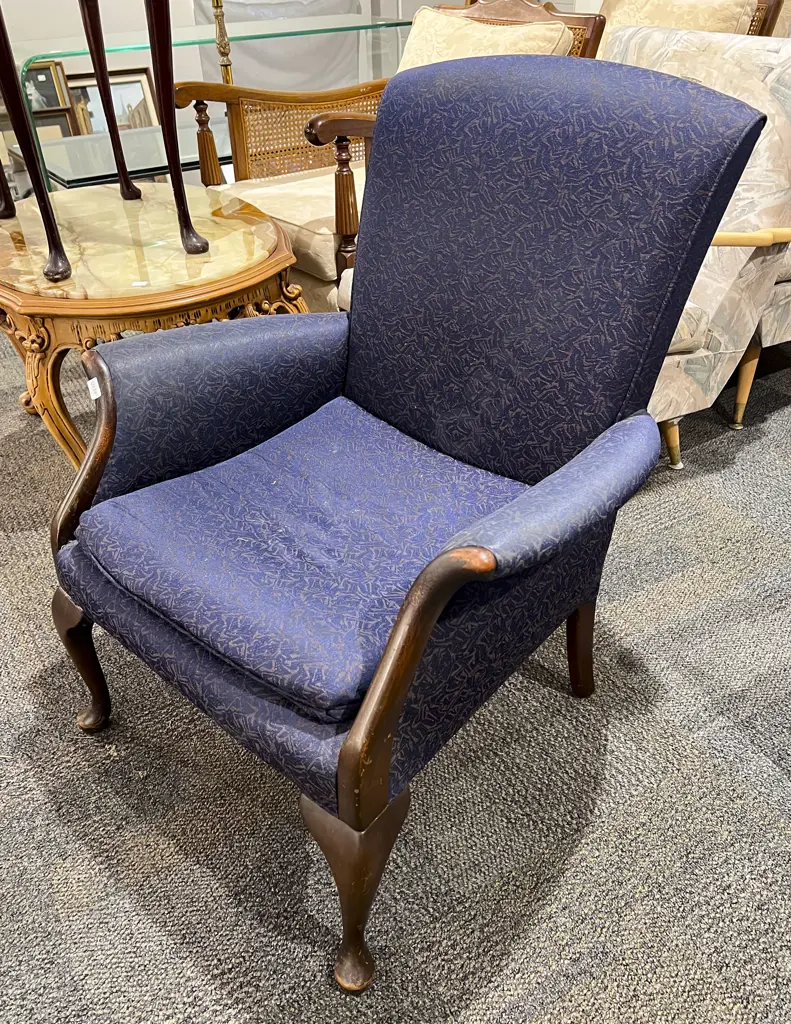 Small Upholstered Fire Side Chair Image 1++