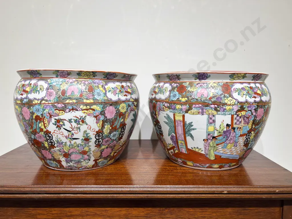 Pair of Hand Painted Cantonese Jardinieres Image 1++