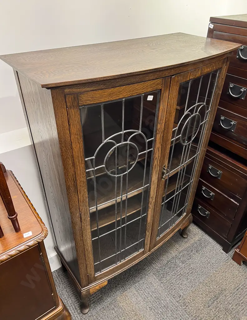 Oak Leadlight China Cabinet Image 1++