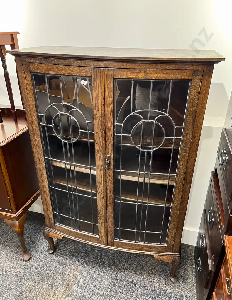 Oak Leadlight China Cabinet Image 1++