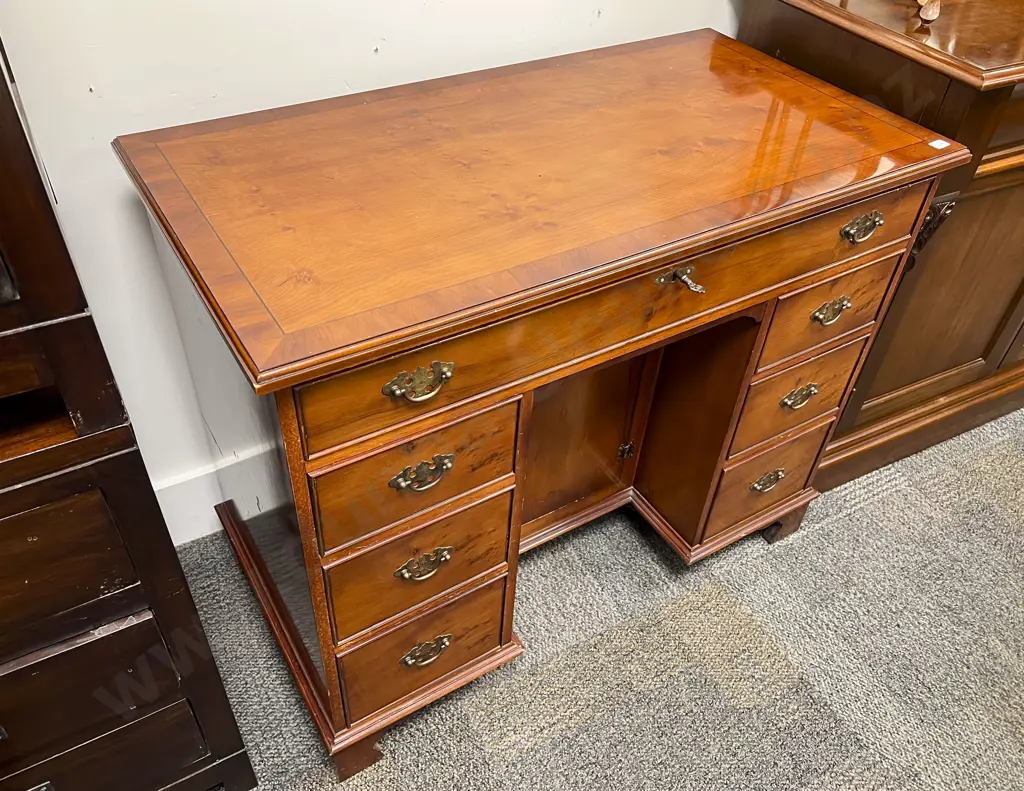 Reproduction Kneehole Desk with Centralised Compartment Image 1++
