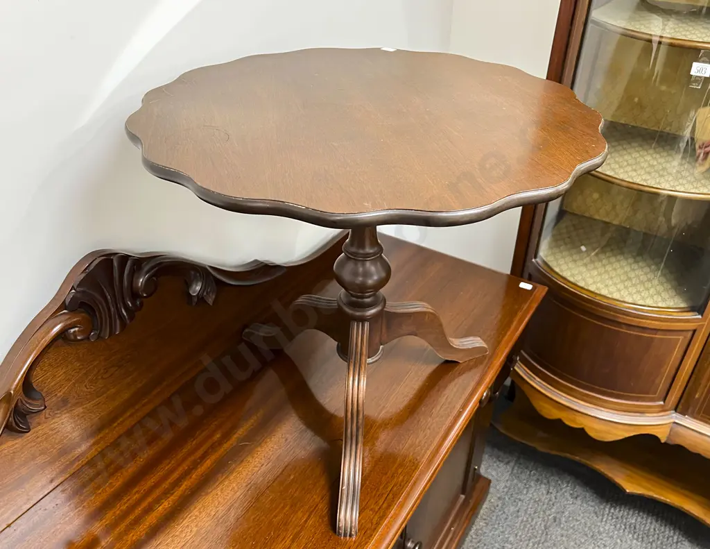 Mahogany Tripod Base Wine Table Image 1++