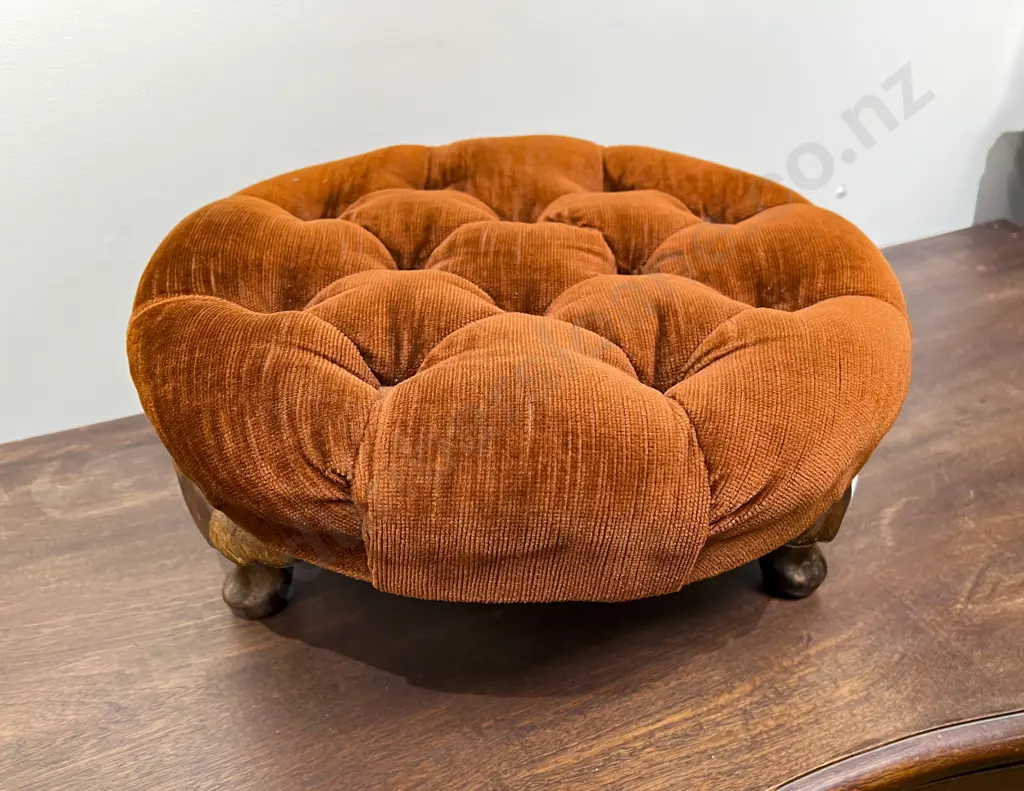 Button Topped Circular Foot Stool Image 1++