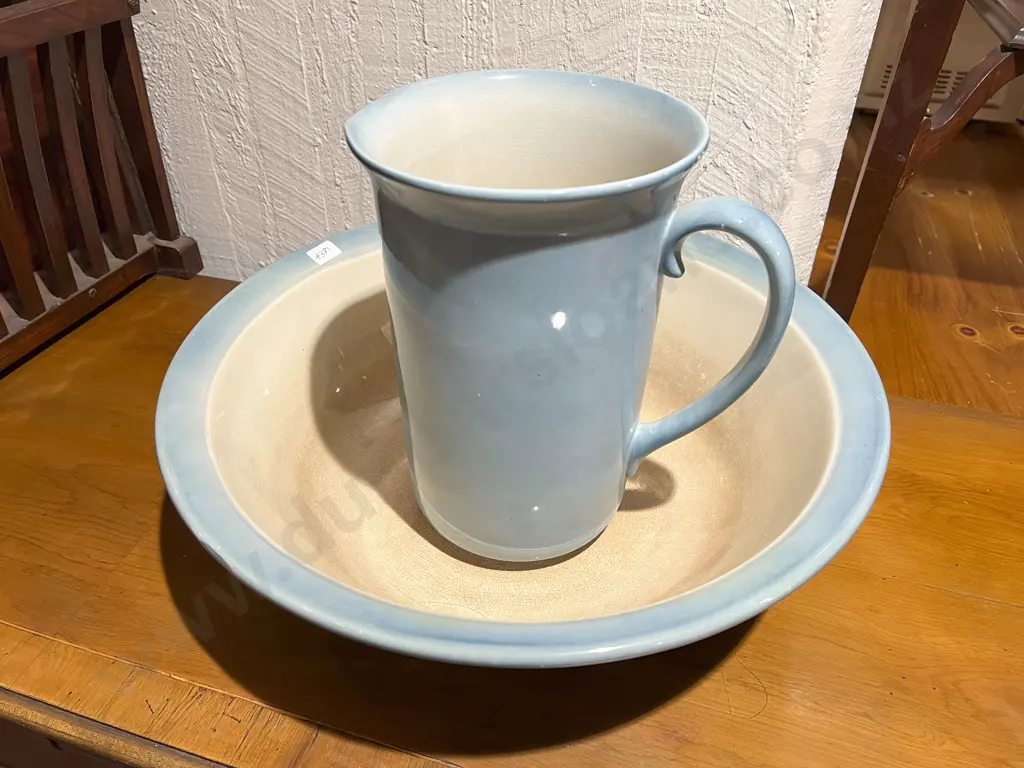 Ceramic Wash Jug & Basin Image 1++