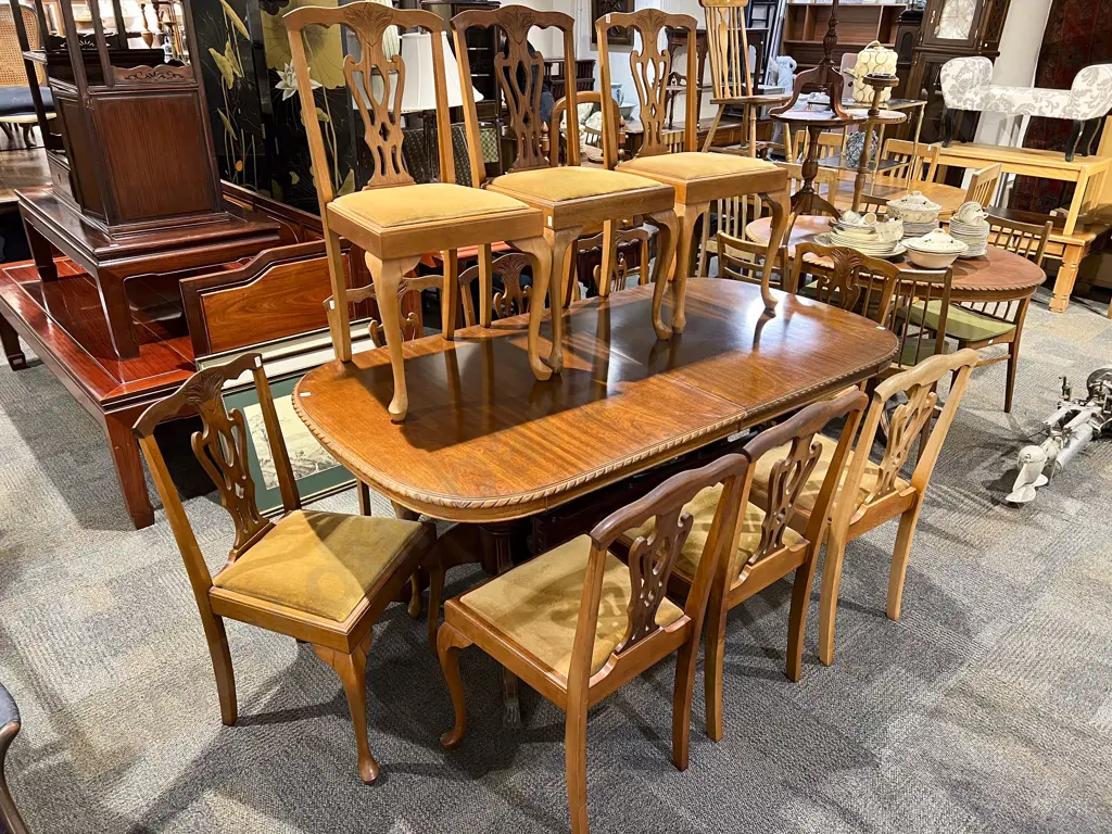 Mahogany Extension Dining Table & Eleven Dining Chairs Image 1++