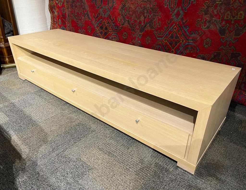 Modern Low Entertainment Stand Image 1++