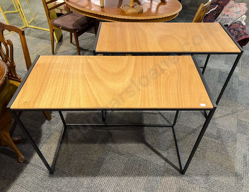 Pair of Modern Side Tables Image 1++