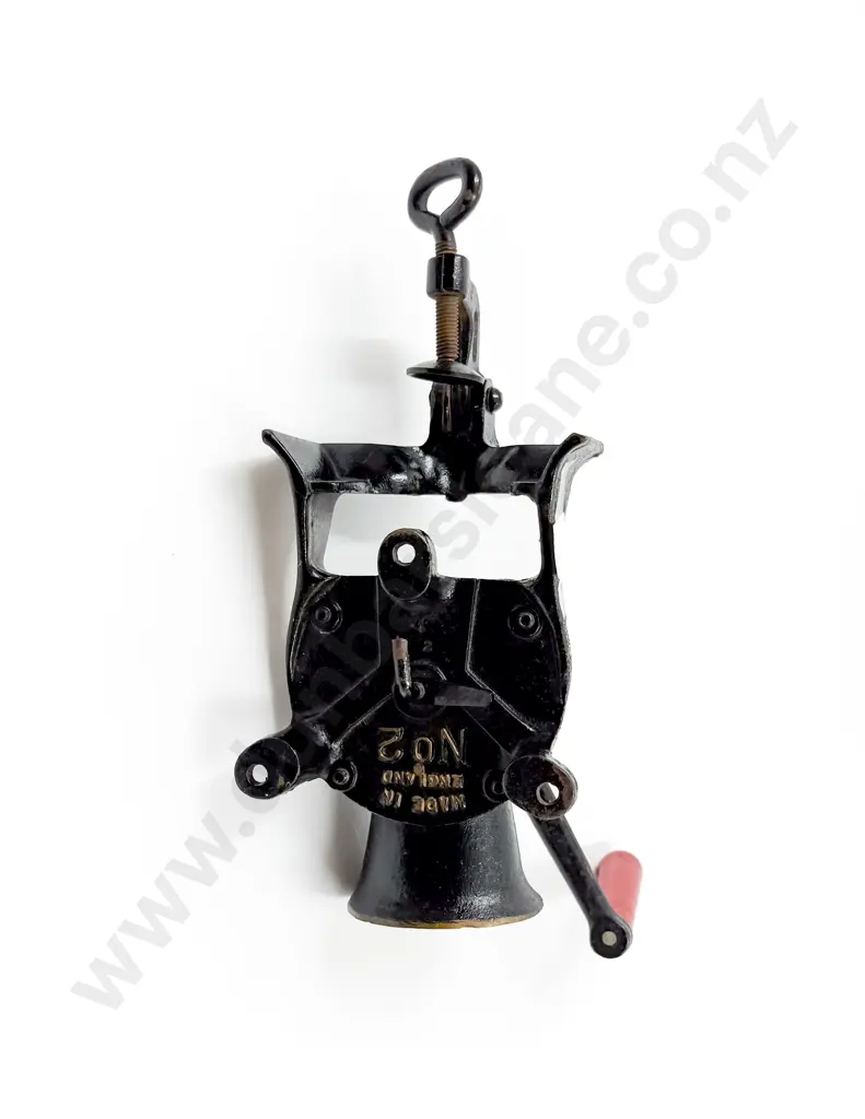 Spong & Co Cast Iron Grinder Image 1++