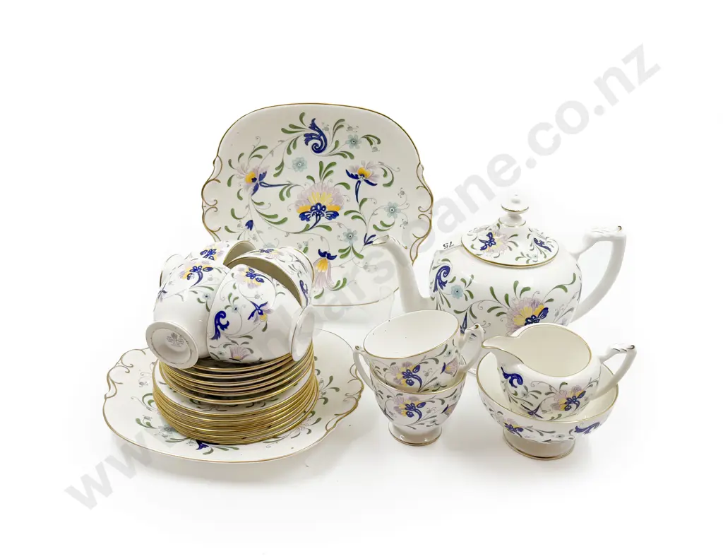 Coalport "Pageant" 6 Place Tea Set Image 1++