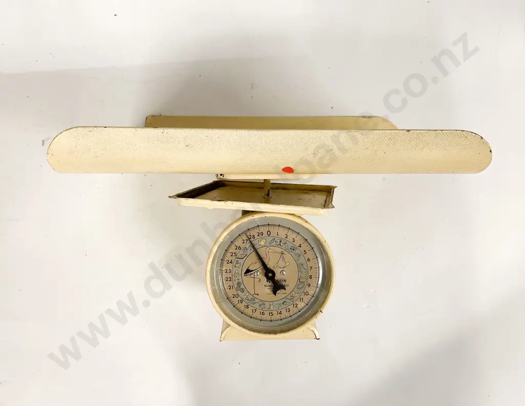 Vintage Nursery Scale with Pair of Salter Scales & Other Scale Image 1++