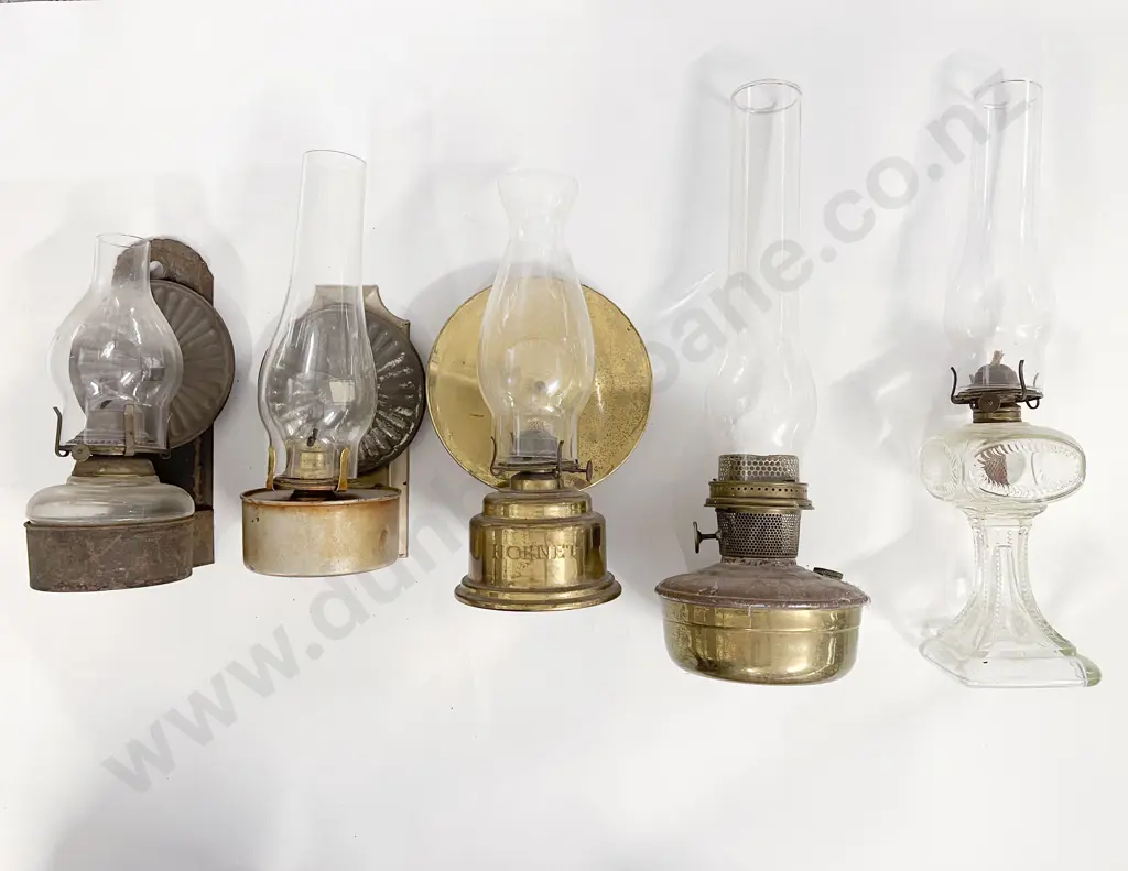 Quantity of Assorted Vintage Kerosene Lamps etc Image 1++