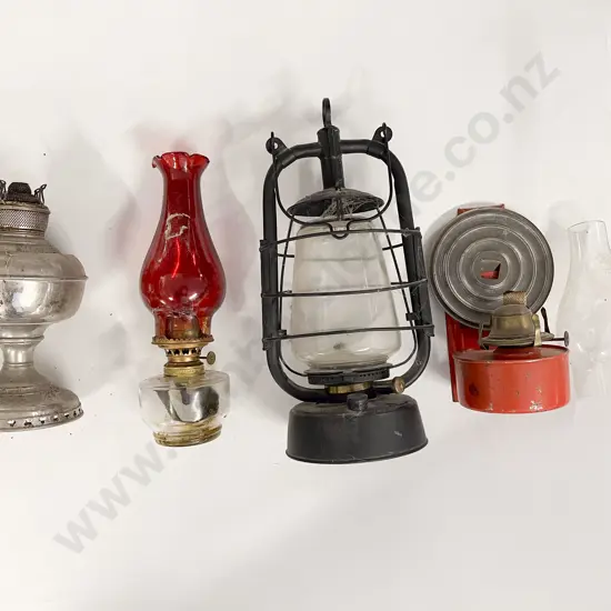Quantity of Assorted Vintage Lanterns & Lamps etc
