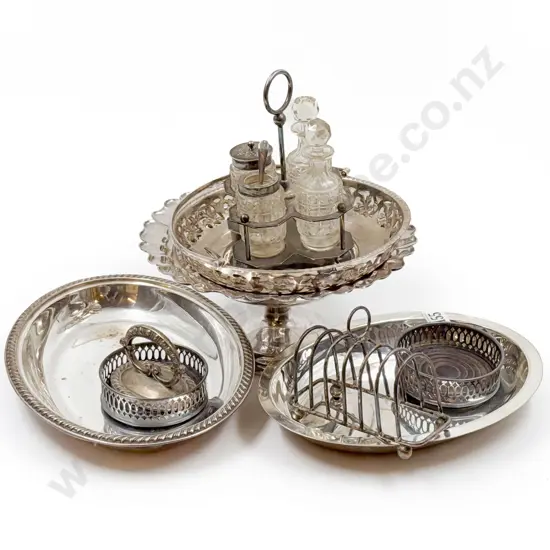 S/P Ware including Dish and Stand