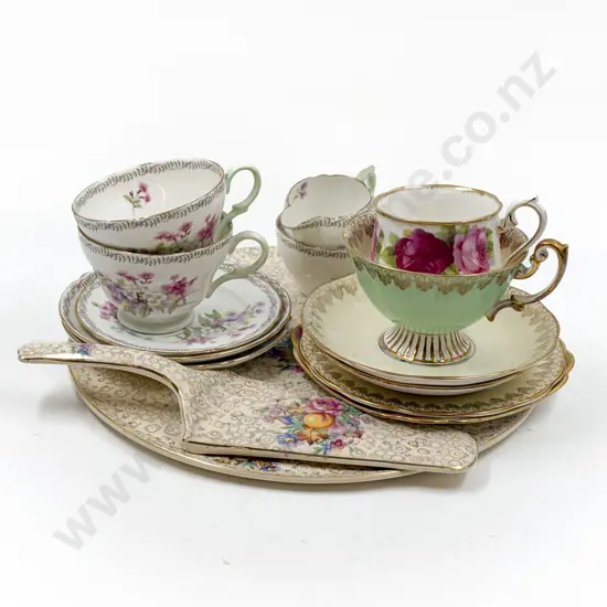Pavlova Plate & Slide with Cups & Saucers