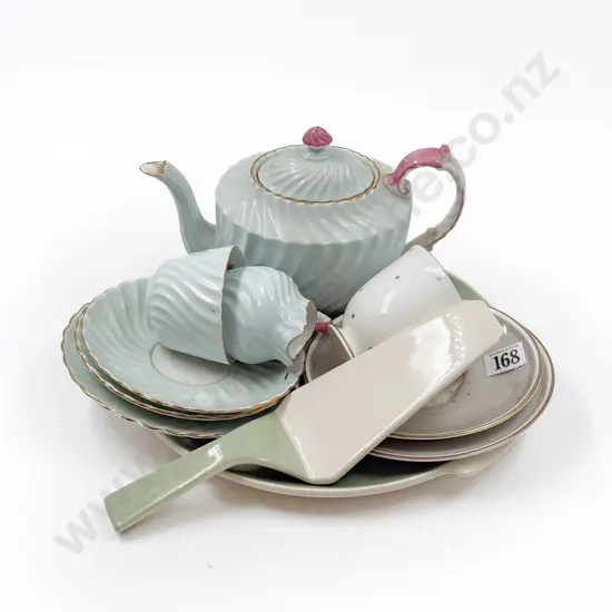 Pavlova Plate & Slide with Cups & Saucers