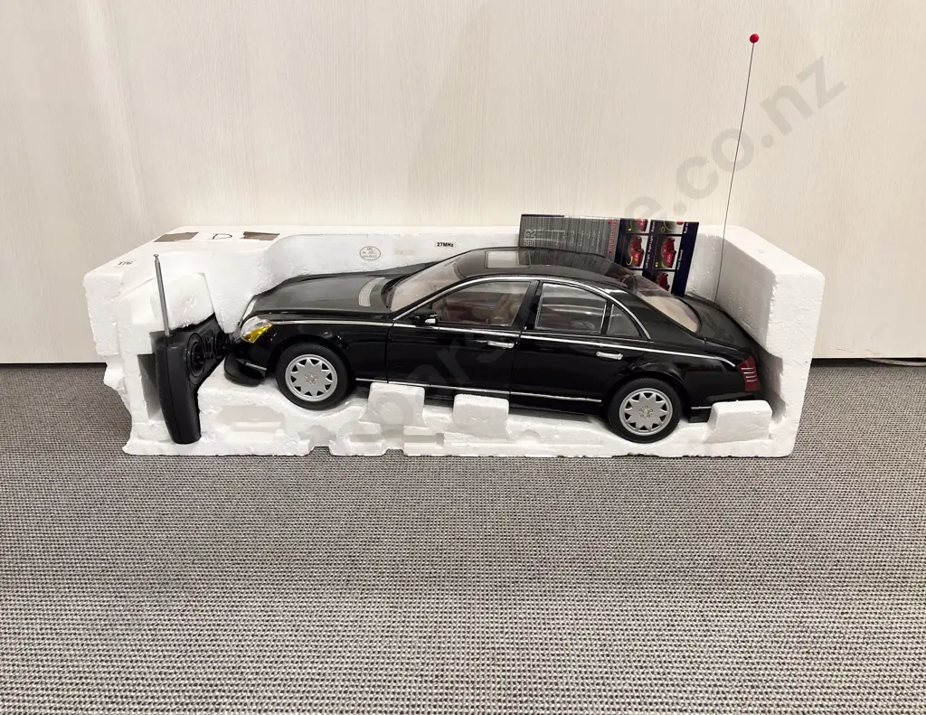 1:6th Scale Remote Control Vehicle Image 1++