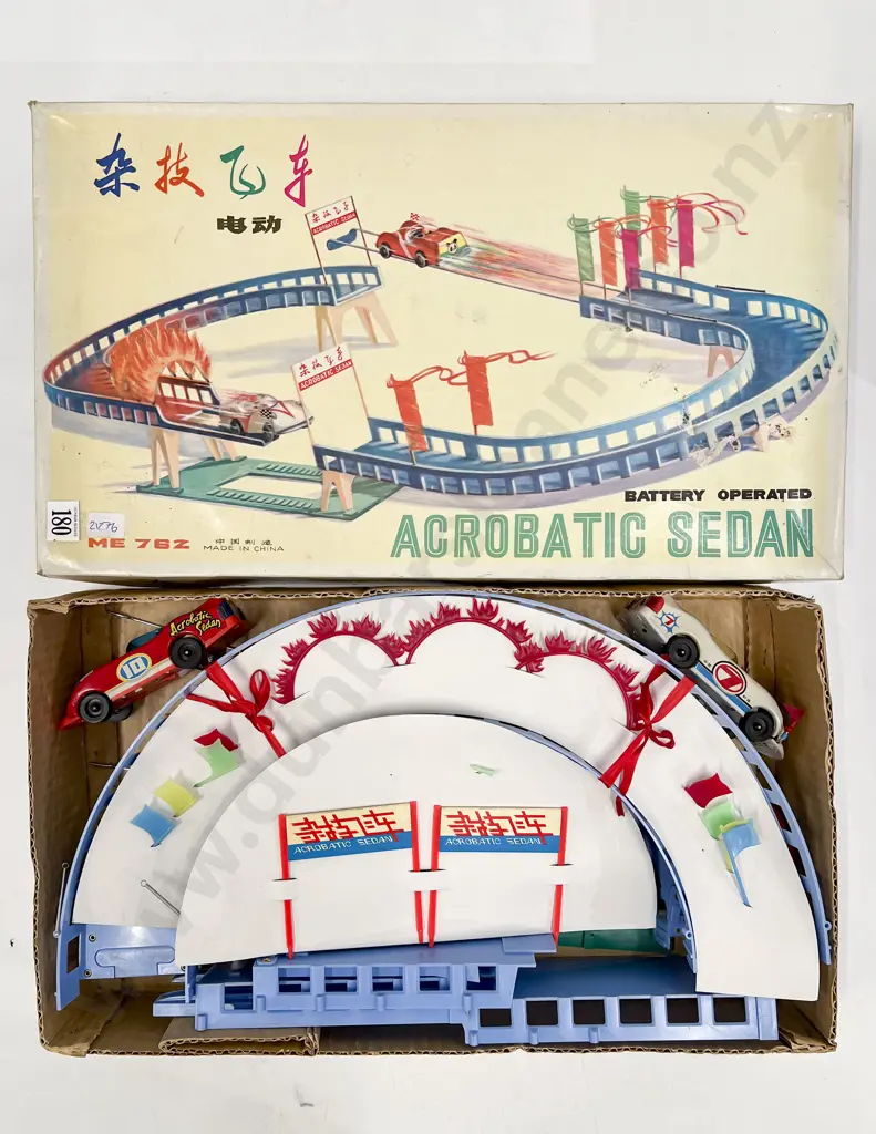 Boxed ME762 China Acrobat Sedan Image 1++