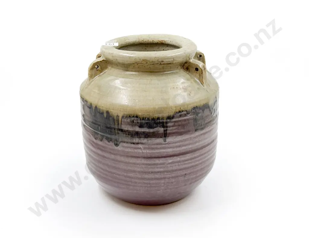 Large Pottery Pot Image 1++