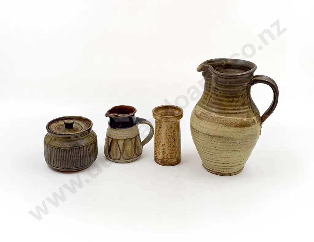 Four Pieces NZ Pottery Image 1++
