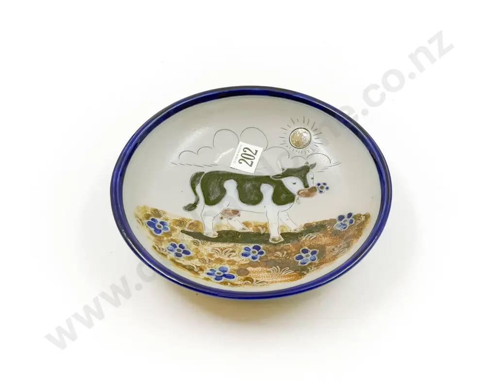 Salt Glaze Cow Pattern Dish Image 1++