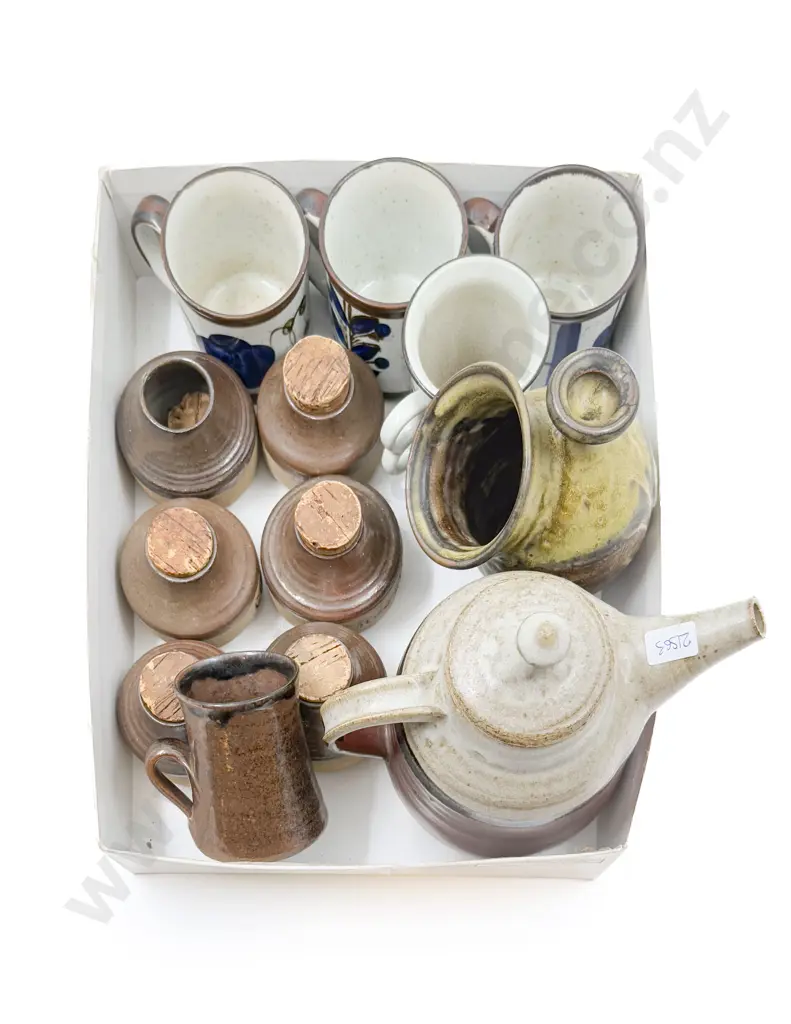 Collection NZ Pottery Image 1++