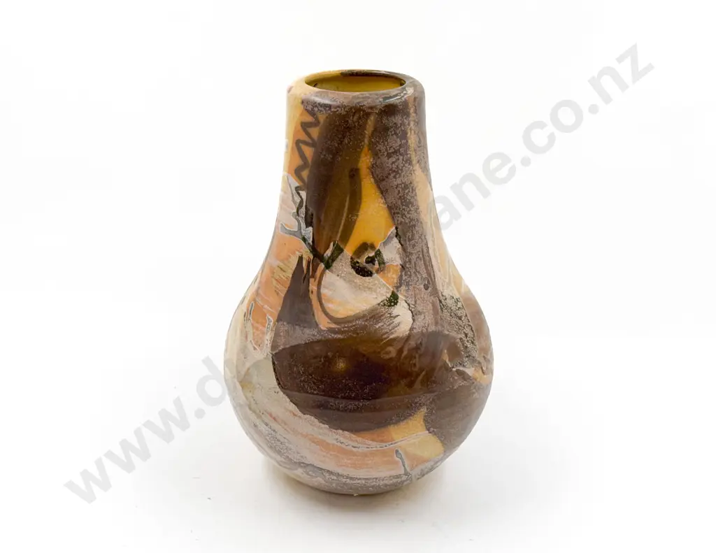 NZ Pottery Vase Image 1++
