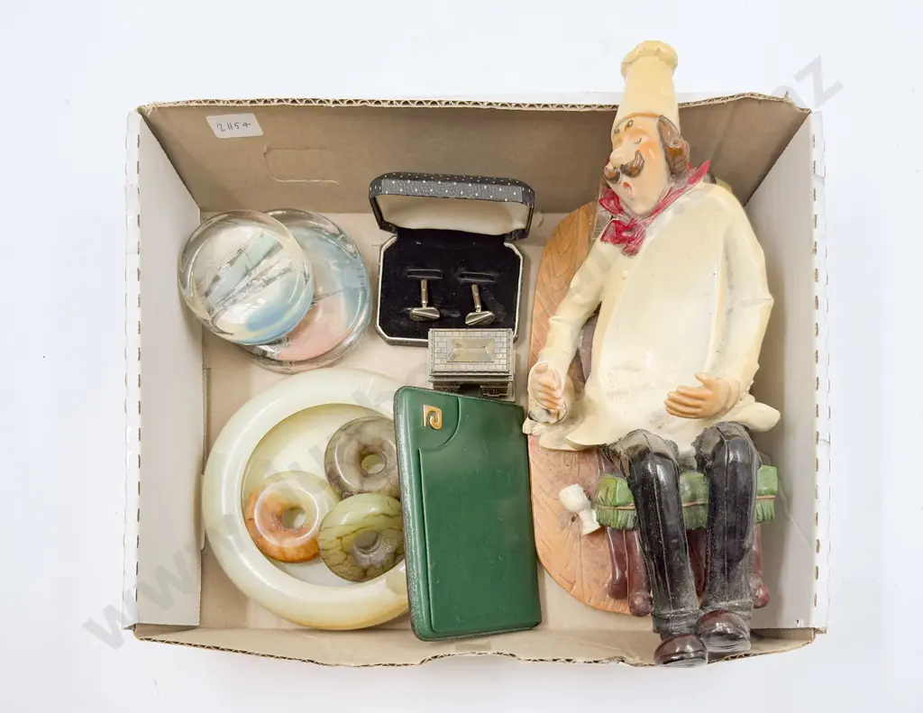 Small Quantity of Assorted Vintage Image 1++