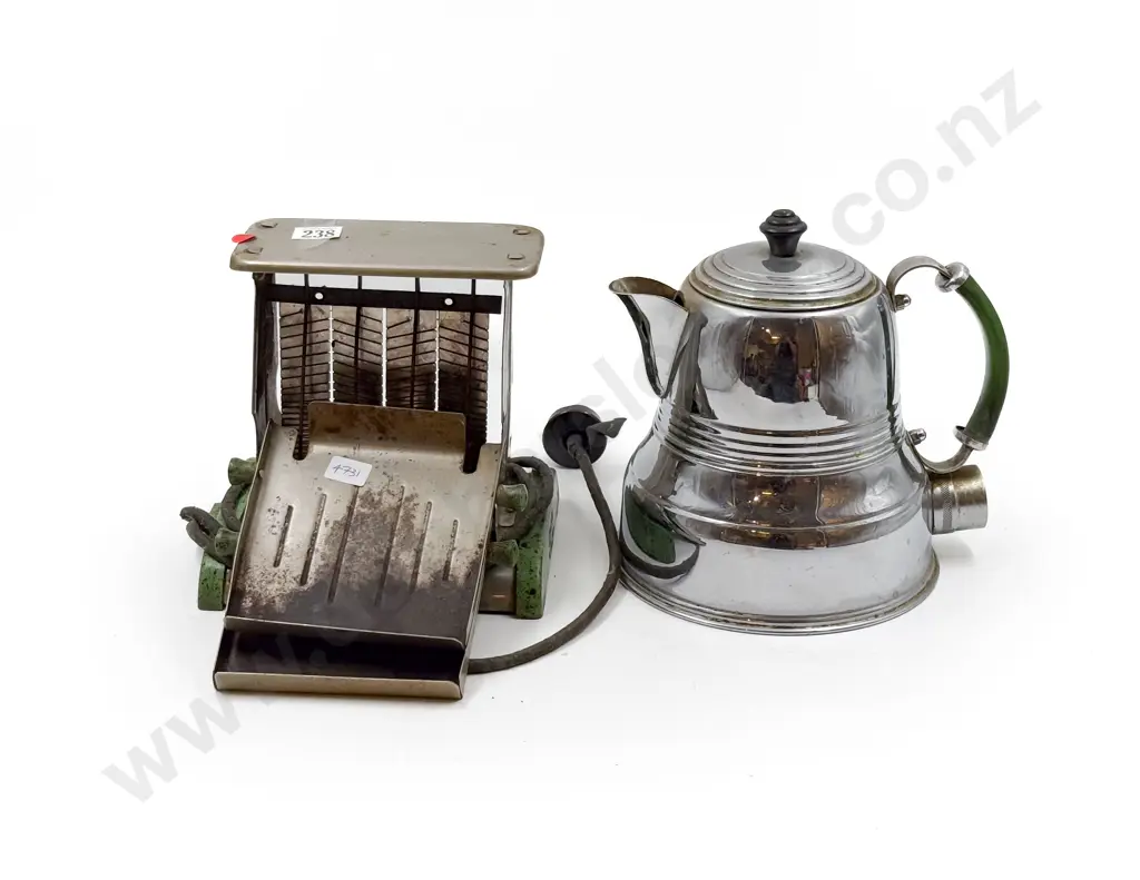 Vintage Chrome Kettle together with Toaster Image 1++