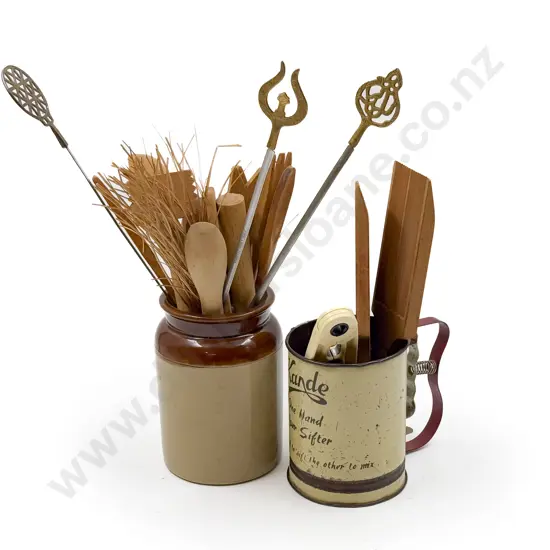 Small Quantity of Assorted Kitchenalia