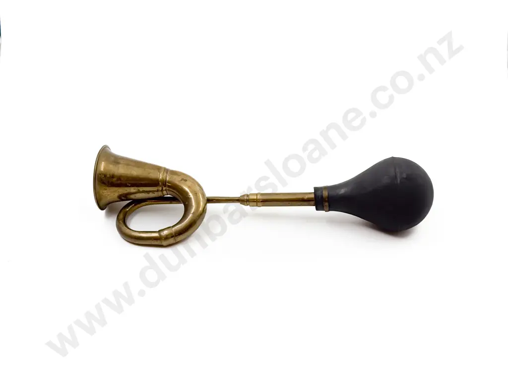 Vintage Brass Horn Image 1++